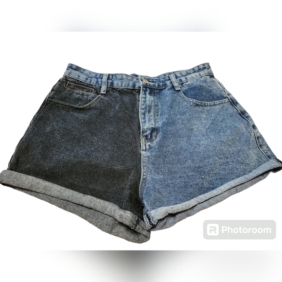 Shein color‎ block shorts - Picture 1 of 3